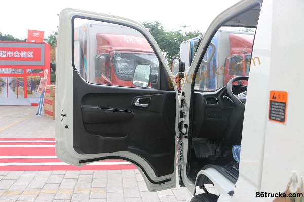 Foton Xiaojingang I 95hp 4X2(6 wheels) 3.6m dump truck (China VI) Cab (1) | 86Trucks