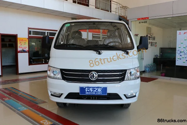Chengliwei Chengliwei Dongfeng Chassis water sprinkler truck