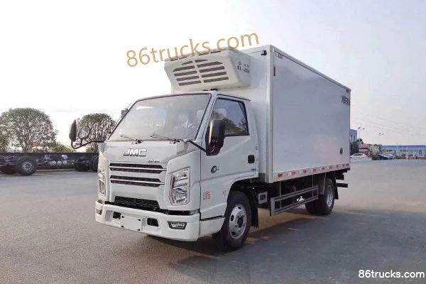 JMC Shunda Narrow Body 116 hp 4X2(6 wheels) 4.15m Refrigerated Truck (Chengliwei Brand) Exterior (3) | 86Trucks