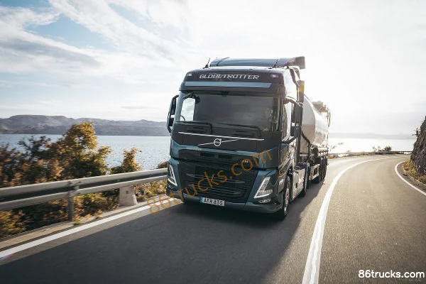 Volvo New FM Truck 500hp 4X2(6 wheels) Automatic Tractor Truck Official Photos (2) | 86Trucks