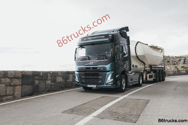 Volvo New FM Truck 500hp 4X2(6 wheels) Automatic Tractor Truck Official Photos (3) | 86Trucks