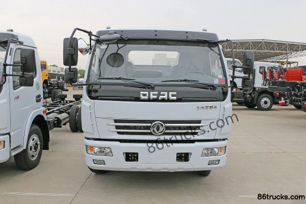 Chengliwei Chengliwei Dongfeng chassis truck-mounted crane