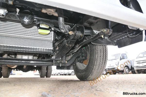 Foton Aumark Superspeed 150hp 4X2(6 wheels) 4.18m Single-row Flatbed Light Truck Chassis (3) | 86Trucks