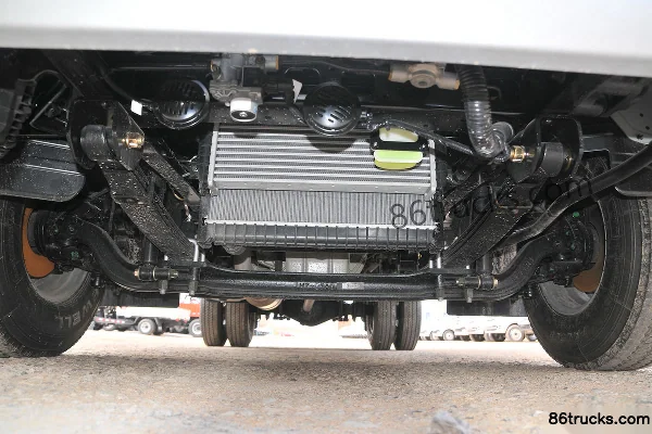 Foton Aumark Superspeed 150hp 4X2(6 wheels) 4.18m Single-row Flatbed Light Truck Chassis (1) | 86Trucks