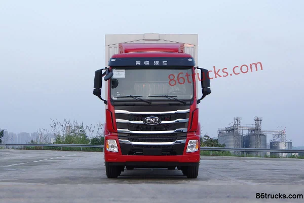 NanJun Ruiyu K60G 300 hp 6X2(8 wheels) 9.47m Center Axle Cargo Truck Exterior (2) | 86Trucks