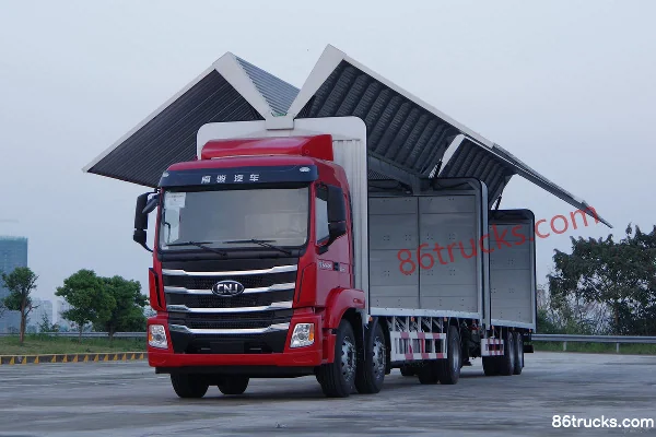 NanJun Ruiyu K60G 300 hp 6X2(8 wheels) 9.47m Center Axle Cargo Truck Body (3) | 86Trucks