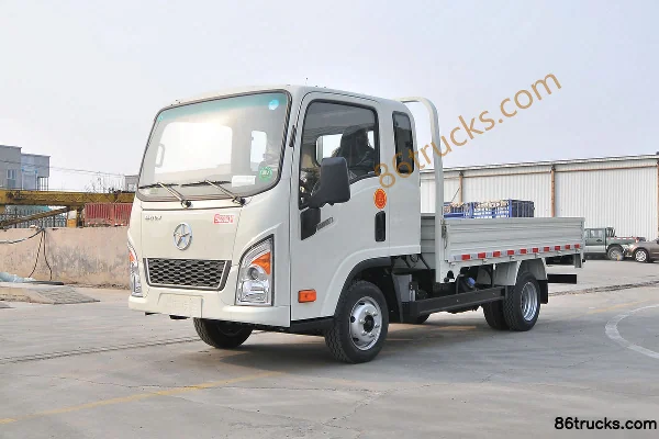 Dayun New Aopuli 170hp 4X2(6 wheels) 3.85m Cab-over Flatbed Light Truck Exterior (3) | 86Trucks