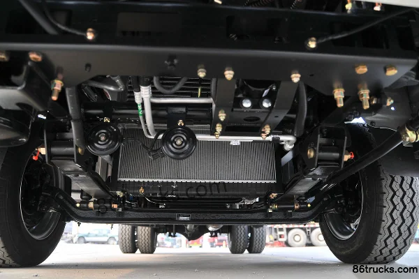 Dayun New Aopuli 170hp 4X2(6 wheels) 3.85m Cab-over Flatbed Light Truck Chassis (1) | 86Trucks