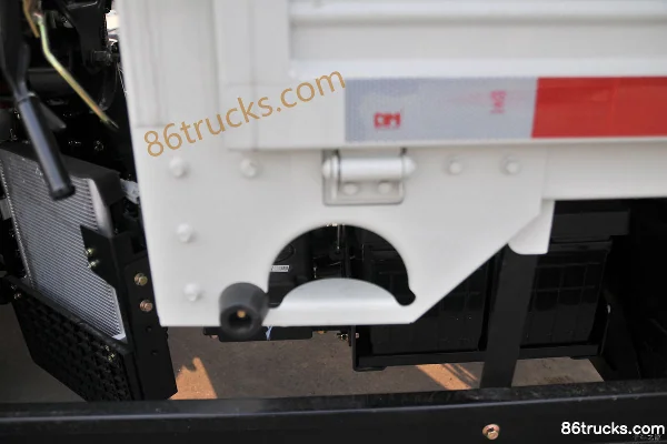 Dayun New Aopuli 170hp 4X2(6 wheels) 3.85m Cab-over Flatbed Light Truck Body (3) | 86Trucks