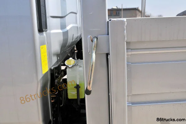 Foton Aoling Xin Jieyun 170 ch 4X2(6 roues) 5,25 m porteur à ridelles cabine demi-avancée Carrosserie (3) | 86Trucks