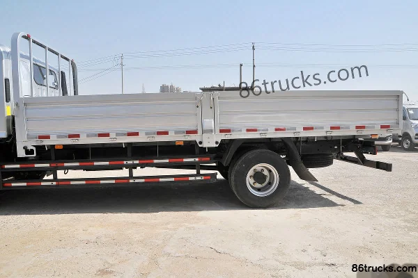 Foton Aoling Xin Jieyun 170 ch 4X2(6 roues) 5,25 m porteur à ridelles cabine demi-avancée Carrosserie (2) | 86Trucks