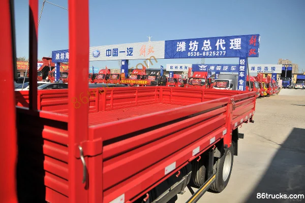 FAW Jiefang Hu VN 130 hp 4X2(6 wheels) 4.2m single-row flatbed light truck (6-speed) Body (1) | 86Trucks
