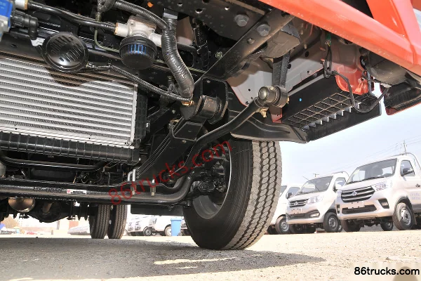 Foton Aumark Express 131 hp 4X2(6 wheels) 4.14m single-row van light truck Chassis (3) | 86Trucks