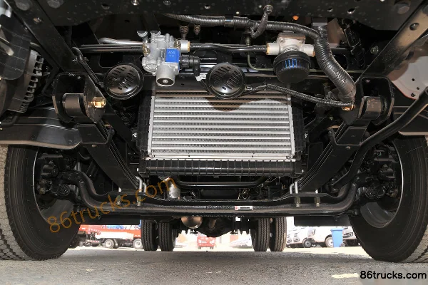 Foton Aumark Express 131 hp 4X2(6 wheels) 4.14m single-row van light truck Chassis (1) | 86Trucks