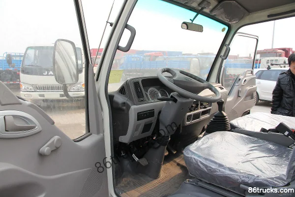 JAC Kangling 46 ch 4X2(6 roues) 3,7 m porteur plateau simple cabine (2) | 86Trucks