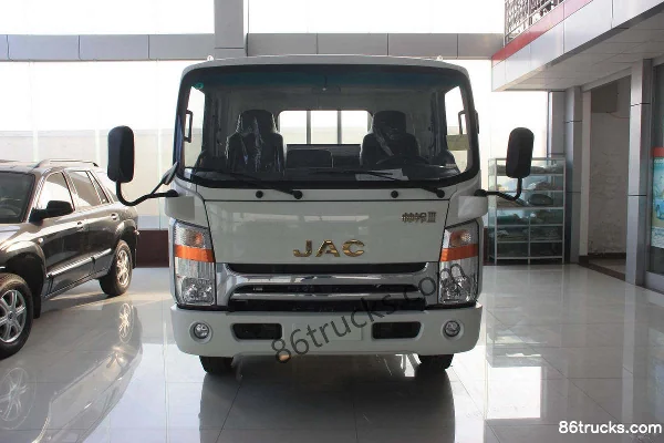 JAC New Shuailing H330 130 hp 4X2(6 wheels) 3.85m semi-row flatbed light truck Exterior