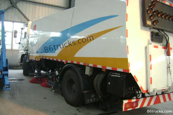 Dongfeng Commercial Vehicle Tianjin 180hp 4X2(6 wheels) Sweeper Truck (Yandi Brand) Chassis (2) | 86Trucks