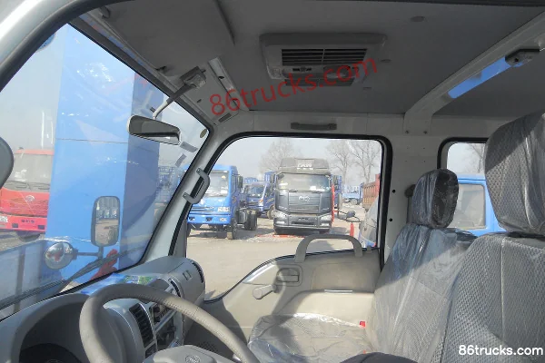 FAW Jiefang 498 108 hp 4X2(6 wheels) 3.8m Crew Cab Flatbed Light Truck (2) | 86Trucks
