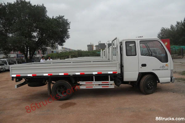 FAW Jiefang 498 108 hp 4X2(6 wheels) 3.8m Crew Cab Flatbed Light Truck Exterior (2) | 86Trucks
