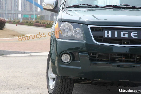 2012 HIGER Yujun 102 hp 2.8L Diesel Large Double Row Pickup Cab (3) | 86Trucks