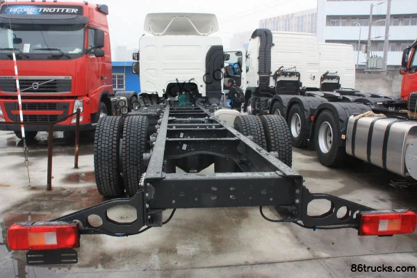 Volvo FE Heavy Truck 280hp 4X2(6 wheels) Cargo Truck (Chassis) (2) | 86Trucks