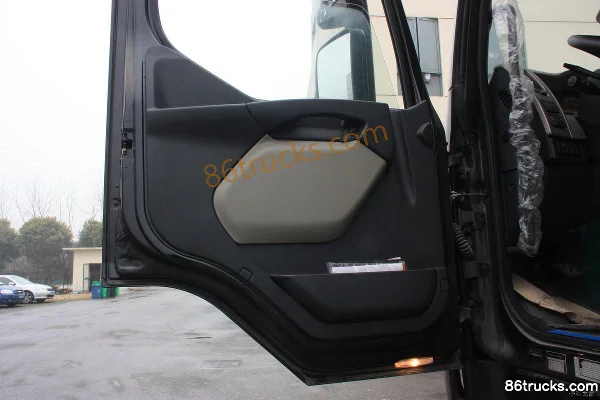 Renault Premium 380 DXi Series Heavy Truck 380 hp 6X2(8 wheels) tractor truck (mid-lift axle) Cab (2) | 86Trucks