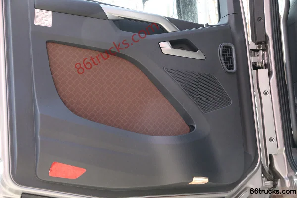 FAW Jiefang J7 camion lourd quatre saisons 550 ch 6X4(10 roues) tracteur routier (12 vitesses) Cabine (2) | 86Trucks