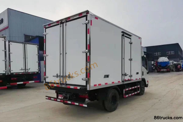 Dayun Nouvel Aopuli 115 ch 4X2(6 roues) camion frigorifique 4 m Extérieur (3) | 86Trucks