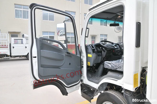 Kama Kaijie M3 Deluxe Edition 150hp 4X2(6 wheels) 4.16m single-row van truck (WLY6-speed) (China VI) Cab (1) | 86Trucks