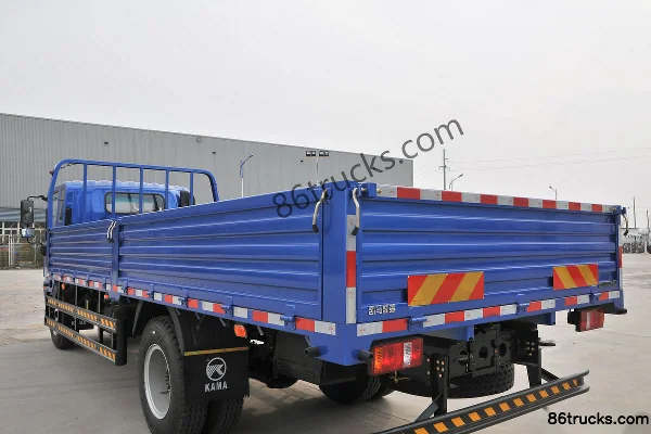 Kama Kaijie M6 160 hp 4X2(6 wheels) 6.21m Flatbed Light Truck with Half Cab Body (2) | 86Trucks