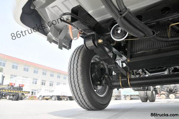 Kama Ruiling 1.3L 91ch 4X2(6 roues) gasoline 2.55m double-row fence-type micro truck (China VI) Châssis (2) | 86Trucks