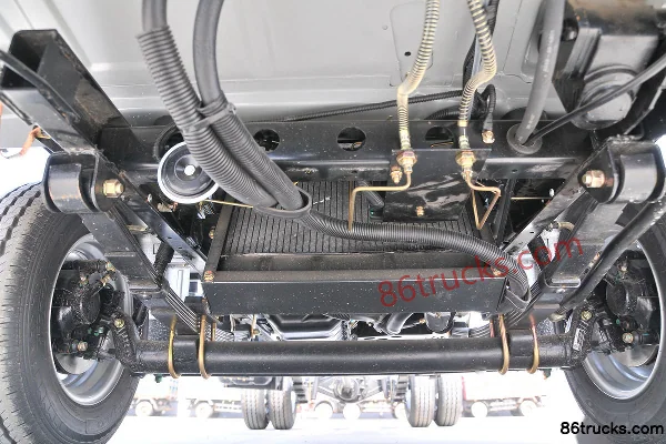 Kama Ruiling 1.3L 91ch 4X2(6 roues) gasoline 2.55m double-row fence-type micro truck (China VI) Châssis (1) | 86Trucks
