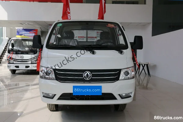 Dongfeng Xiaobawang W17 1.6L 123hp 4X2(6 wheels) 3.95m Single Row Flatbed Mini Truck Exterior