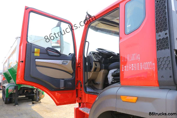 Sinotruk Hohan N7G heavy truck 440hp 6X4(10 wheels) tractor truck (China VI) Cab (1) | 86Trucks