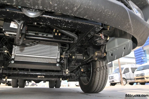 Feidi DX 1.9L 102hp 4X2(6 wheels) 3.95m single-row box micro truck Chassis (3) | 86Trucks