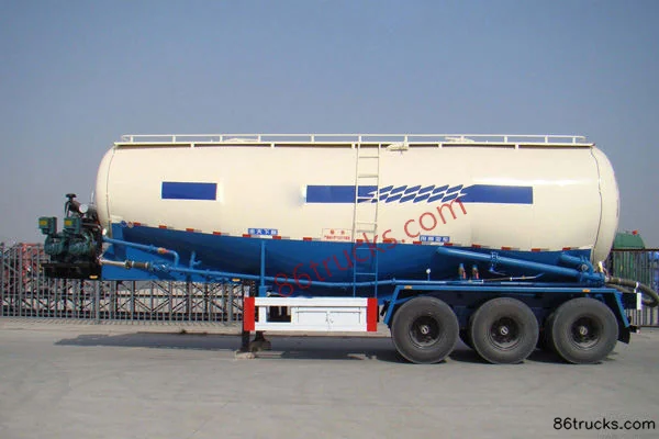 Liangshan Yuetong 9.6m three-axle bulk cement semi-trailer Exterior