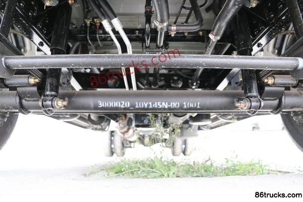 NanJun Ruishuai F2 Series Flagship Edition 133 hp 4X2(6 wheels) 2.515m Double Row Flatbed Mini Truck Chassis (1) | 86Trucks