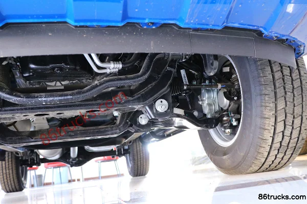 Foton Tunland E9 2020 Lexiang 2.0T Gasoline 238 hp 2WD Long Wheelbase Double Row Pickup (China VI) Body (5) | 86Trucks