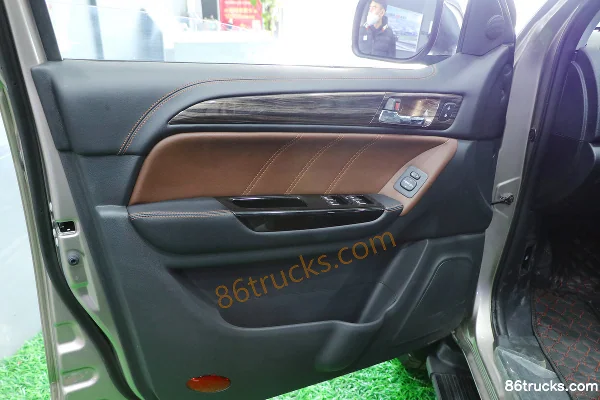 Foton Tunland E7 2019 City Edition Mid-Trim 2.0T Gasoline 218 hp Automatic 4WD Double Cab Pickup Chassis (2) | 86Trucks