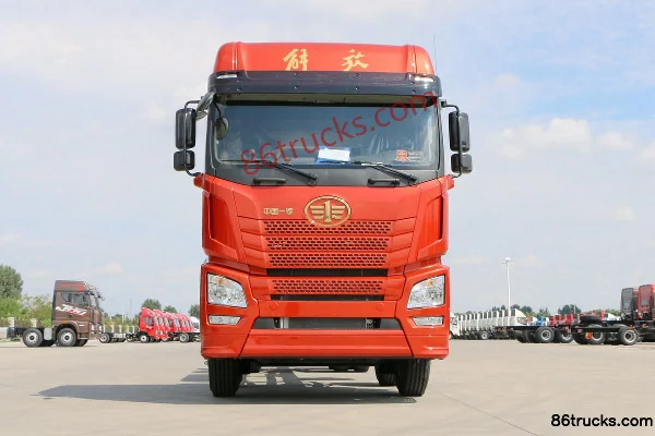 FAW Jiefang Qingdao JH6 375hp 8X4(12 wheels) bulk feed transport truck (Binglingfang brand) Exterior