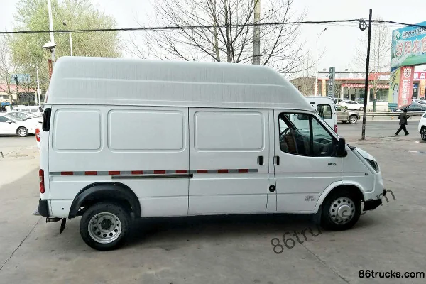 JMC Teshun 2019 116 ch 3 places empattement long 2,8T diesel fourgon fermé toit surélevé (China VI) Extérieur (2) | 86Trucks