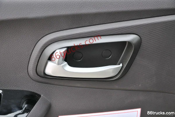 Foton Xiaojingang I 88 ch 4X2(6 roues) 3,3 m camion benne Cabine (2) | 86Trucks