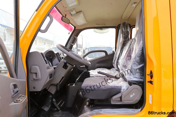 Foton Aumark 3 Series 131hp 4X2(6 wheels) 3.22m Double Row Flatbed Light Truck (China VI) Cab (3) | 86Trucks