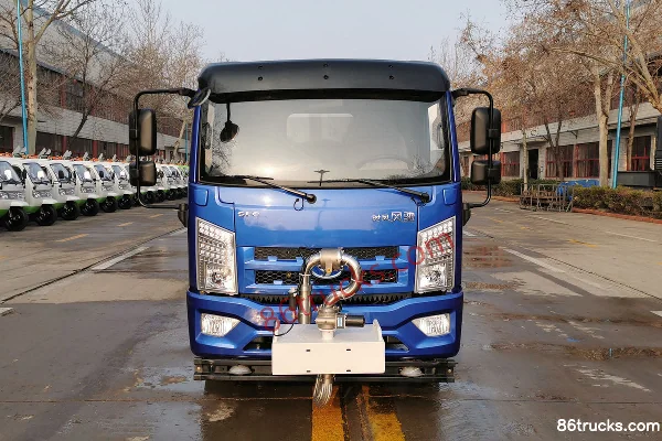 Shifeng Fengchi 150hp 4X2(6 wheels) Multi-function Dust Suppression Truck Exterior (2) | 86Trucks