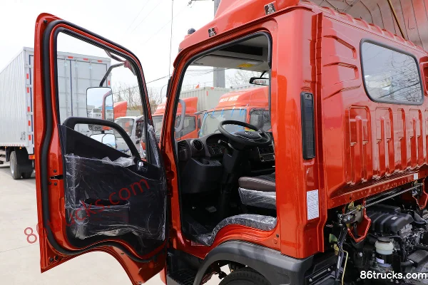Foton Times Linghang 6 130hp 4X2(6 wheels) 3.785m double-row van light truck Cab (1) | 86Trucks