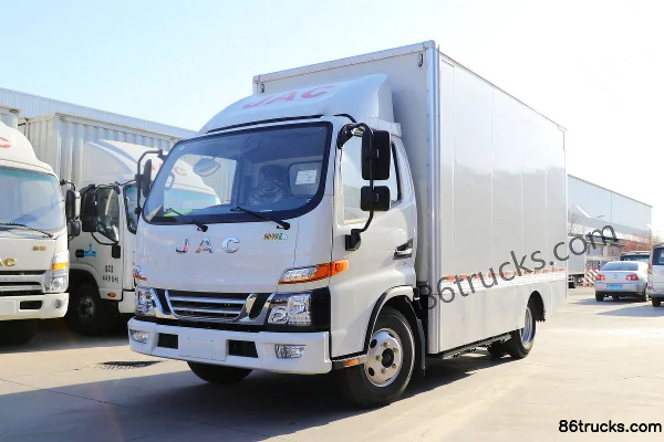 JAC Shuailing i5 4.5T 4.13m cabine simple camion léger frigorifique électrique 103.42kWh 4X2(6 roues) Extérieur (3) | 86Trucks