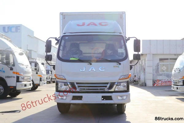 JAC Shuailing i5 4.5T 4.13m cabine simple camion léger frigorifique électrique 103.42kWh 4X2(6 roues) Extérieur (2) | 86Trucks