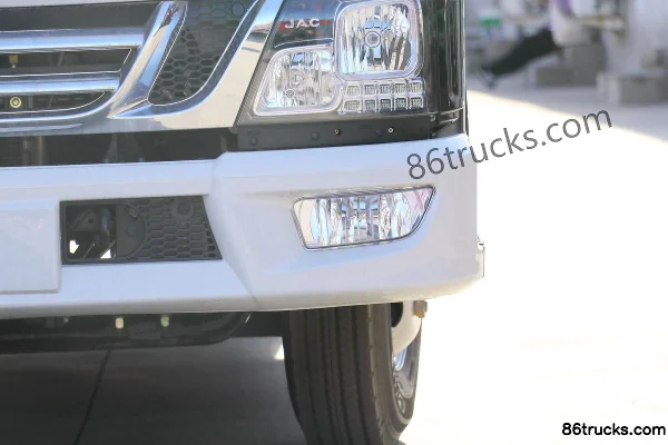 JAC Shuailing i5 4.5T 4.13m cabine simple camion léger frigorifique électrique 103.42kWh 4X2(6 roues) Châssis (2) | 86Trucks