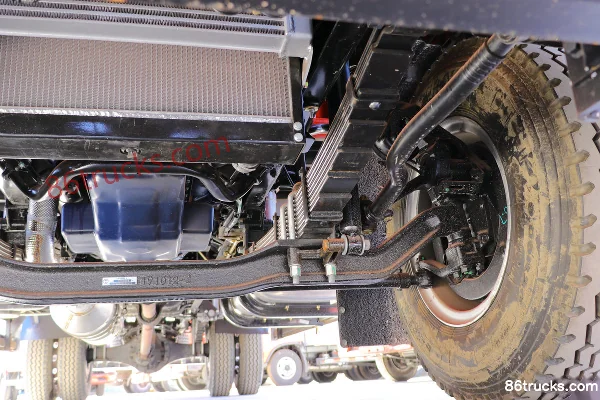 Foton Ruowo ES5 220hp 4X2(6 wheels) 6.2m Stake Truck (China VI) Chassis (3) | 86Trucks