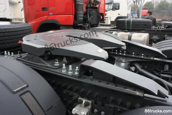 Volvo FM tracteur routier 420 ch 6X4(10 roues) AMT automatique pour matières dangereuses Châssis (3) | 86Trucks